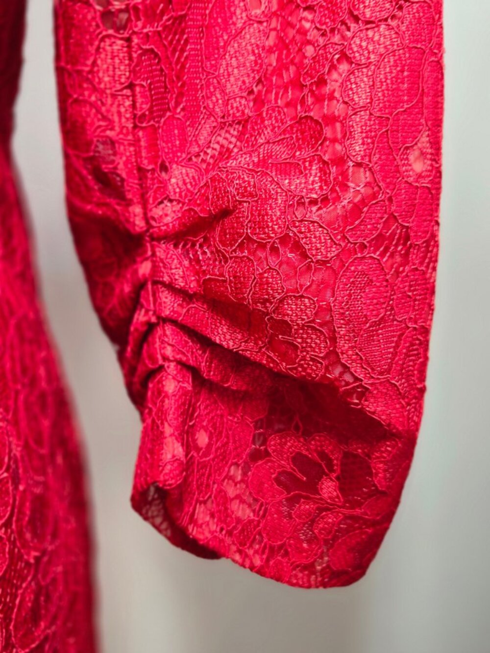 Iconic Lulus Red Lace Overcoat size S - Picture 5 of 13